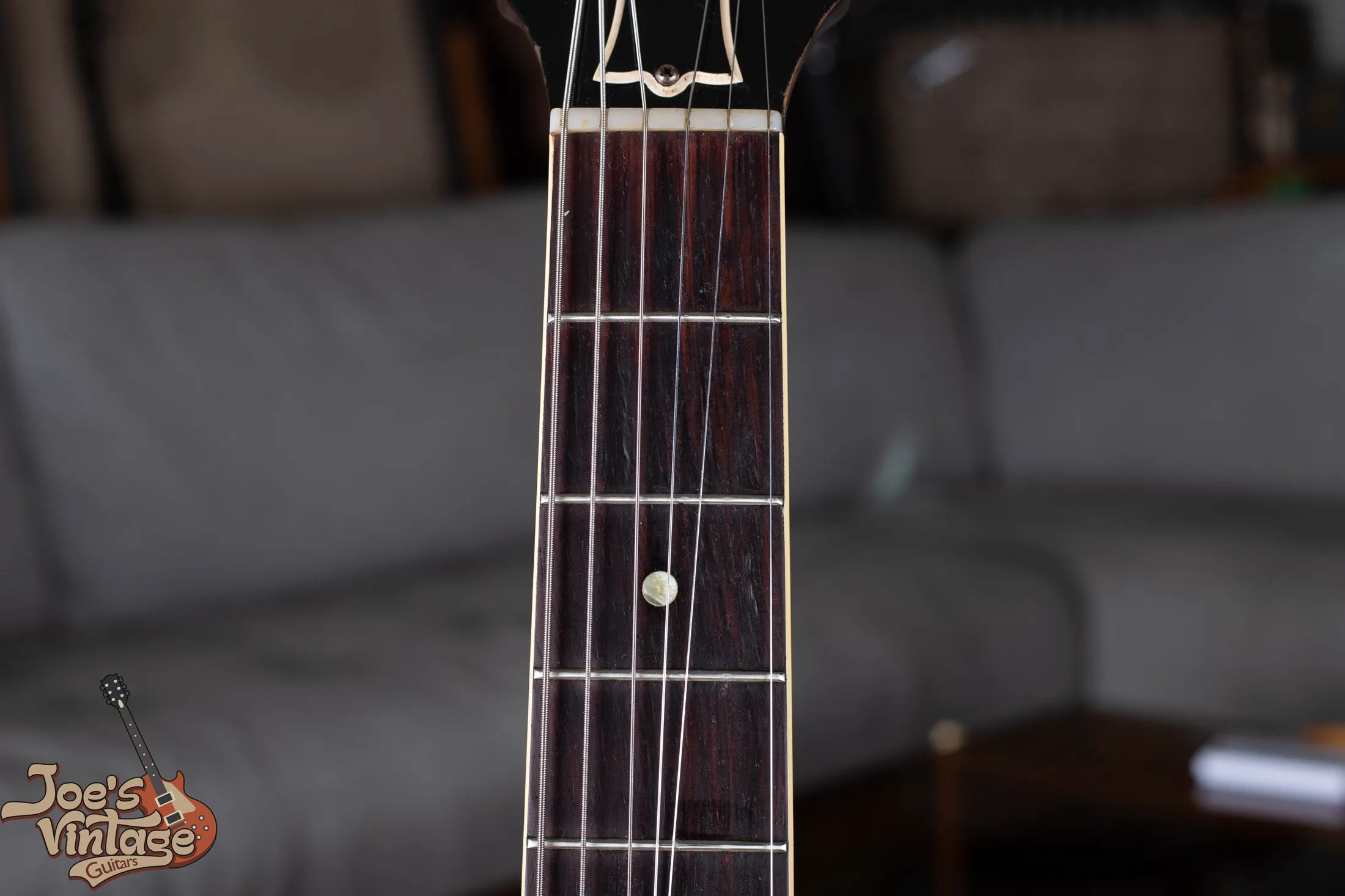 Bound rosewood fingerboard with pearl dot inlay on a 1958 Gibson ES-225T