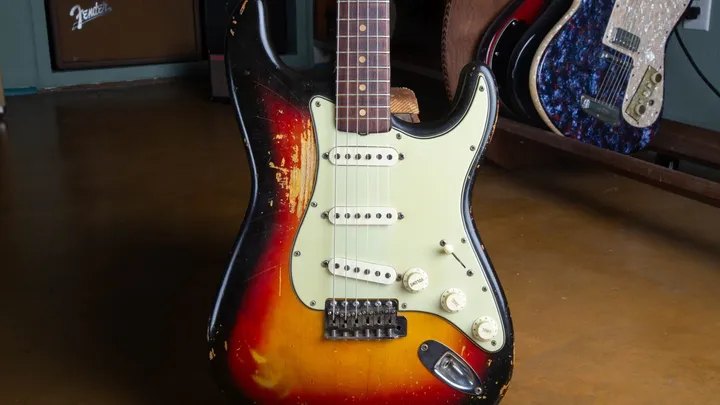 1963 Fender Stratocaster in sunburst