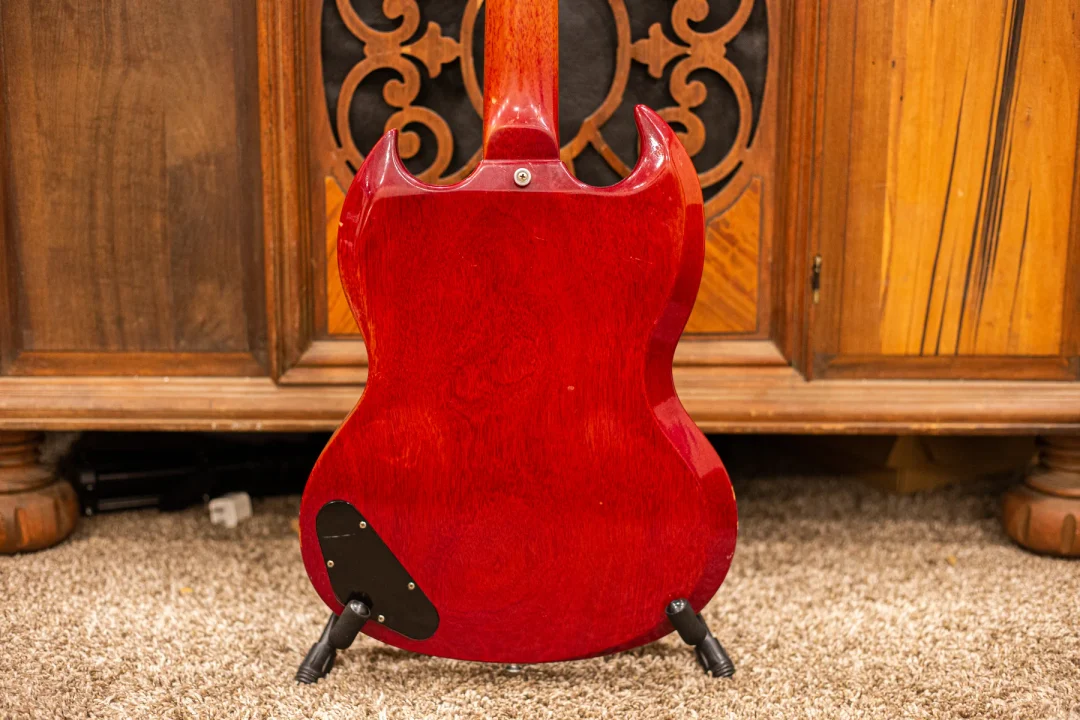 Back of a 1964 SG Junior showing its neck joint, bevels and small rear control cover