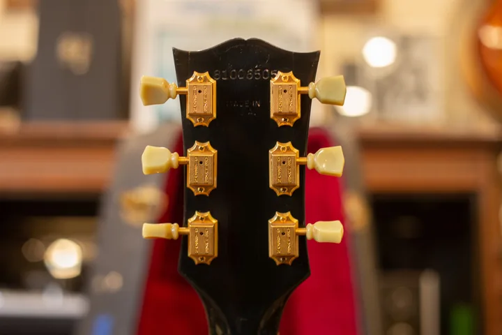 Gibson J-200 headstock with eight-digit serial 81006505 and Made in USA