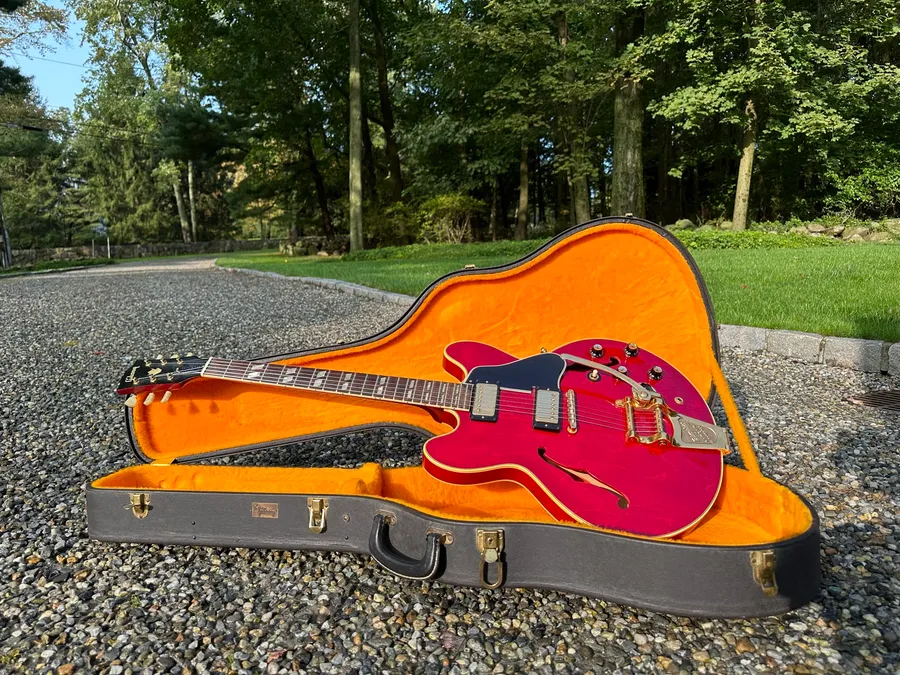 The cherry 1966 Gibson ES-345 in its case